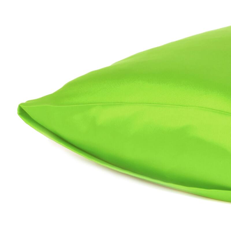 HomeRoots Bright Green Dreamy Set Of 2 Silky Satin King Pillowcases