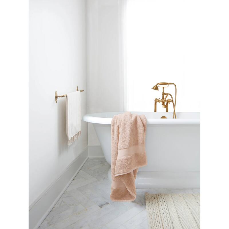 Delara Organic Cotton Luxuriously Plush Bath Towel, GOTS & OEKO-TEX Certified, 650 GSM Long Staple, Quick Dry & Ultra-Absorbent