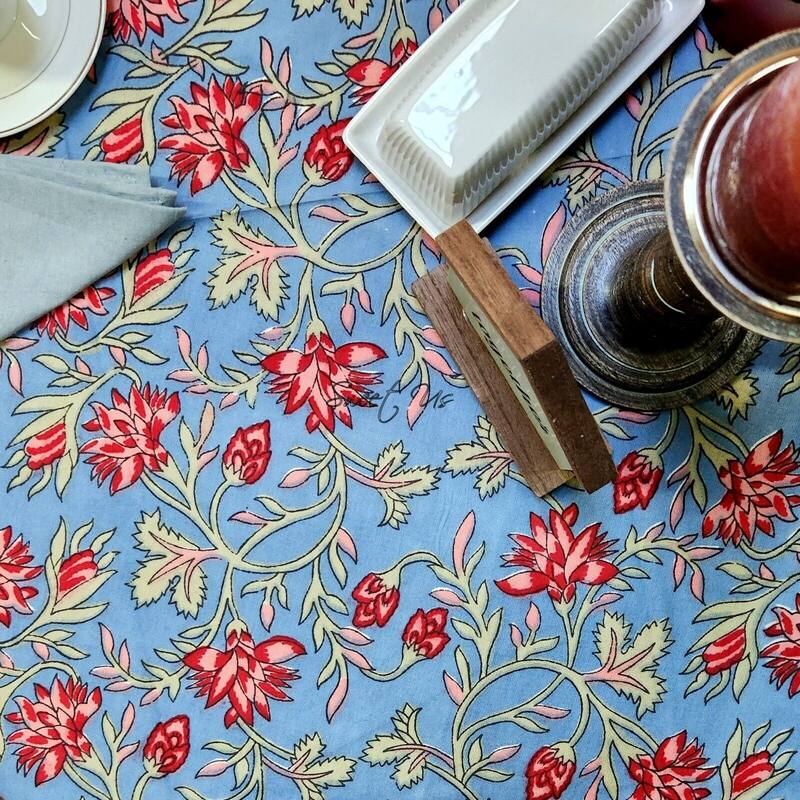 Cotton Floral Exuberance Tablecloth Round, Rectangle