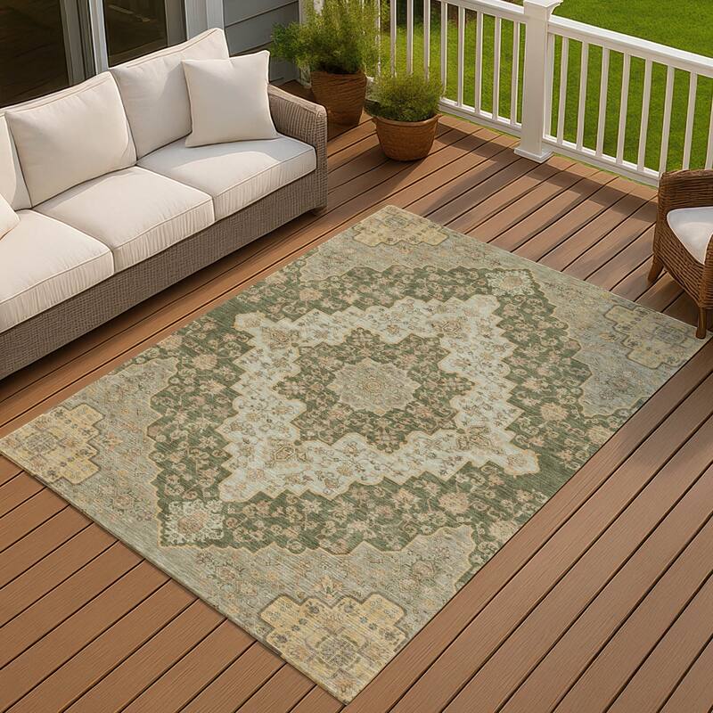 Machine Washable Indoor/ Outdoor Traditional Karachy Chantille Rug