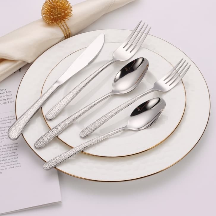 20 Pc Flatware Set with Colorblock Handles