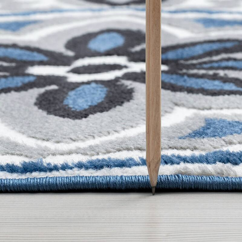Wyman Bohemian & Eclectic Floral Indoor Area Rug