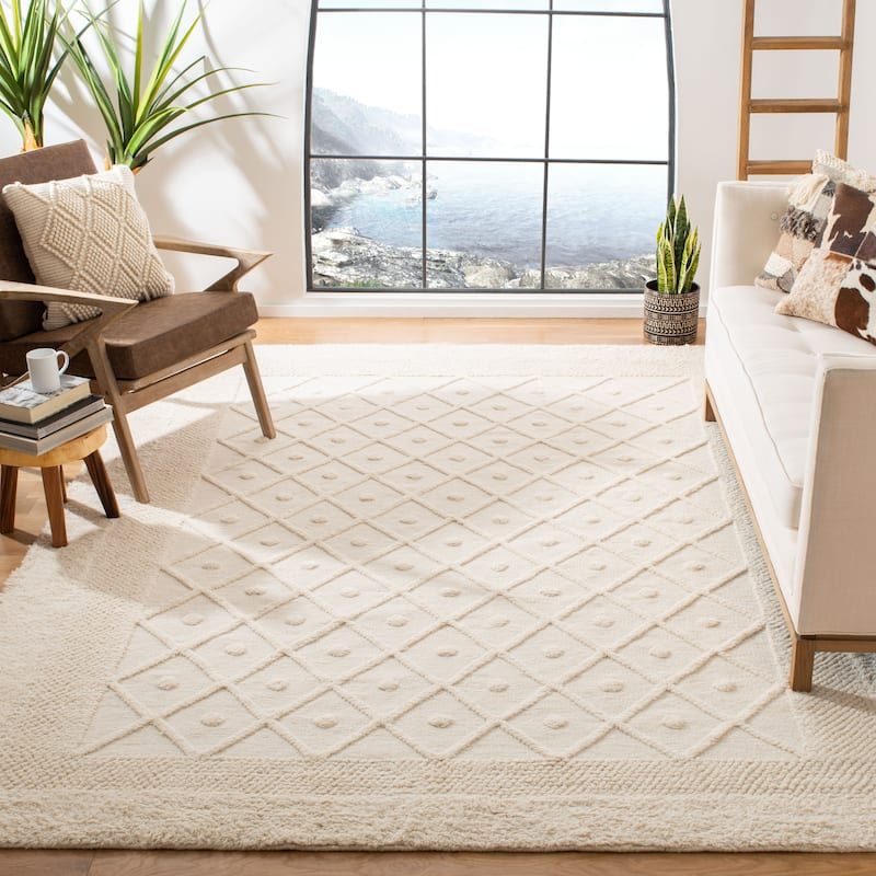 SAFAVIEH Hand-knotted Kenya Treasa Southwestern Tribal Wool Rug - 6' x 9' - Ivory