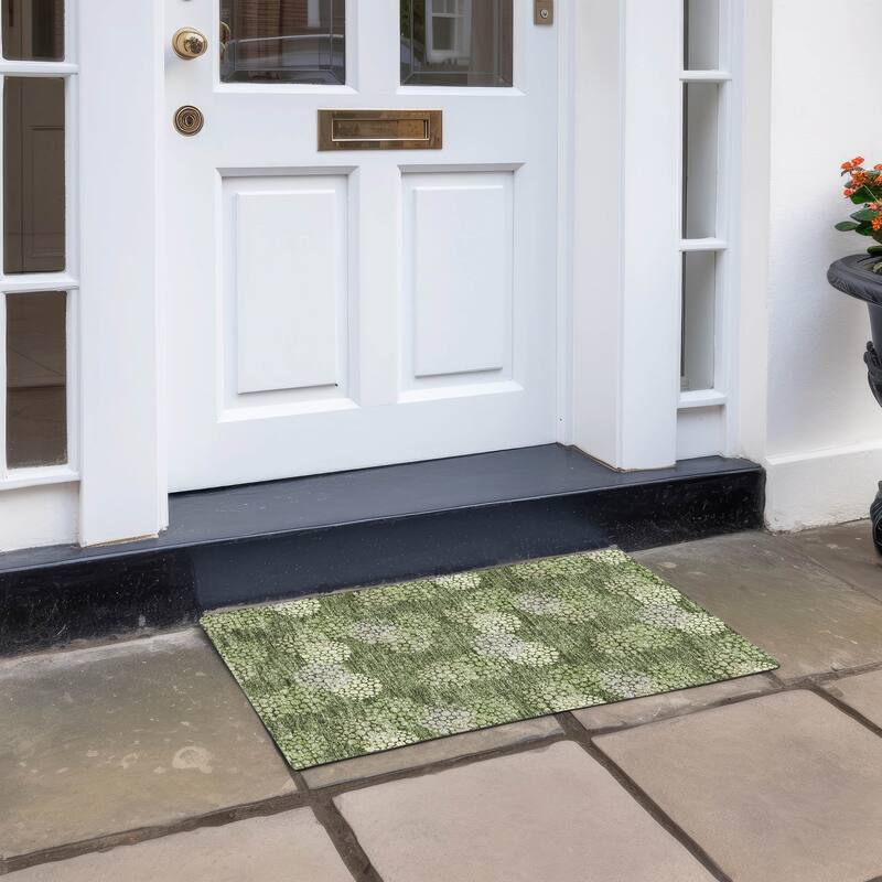 Machine Washable Indoor/ Outdoor Chantille Modern Bubbles Rug - Olive - 1'8" x 2'6"