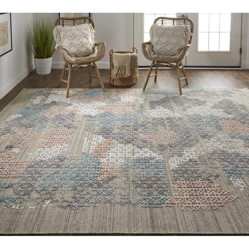 Xuna Distressed Abstract Woven Area Rug By HomeRoots - 180