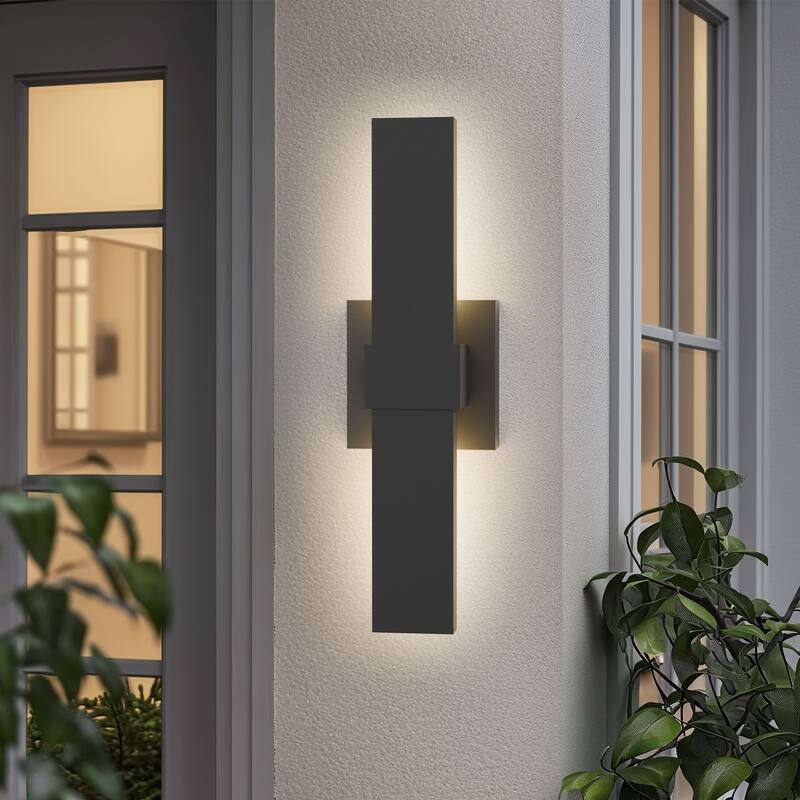1-Light Black/White Aluminum LED Outdoor Wall Sconce - 15.74in - Black