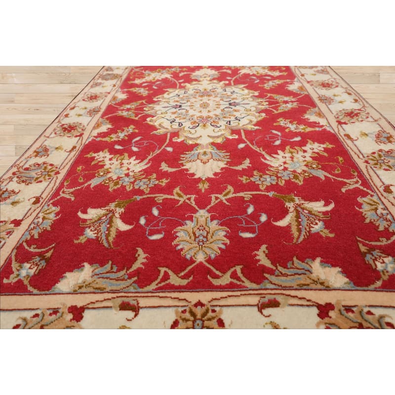 2'4''x4 Hand Knotted Wool Rose Traditional 300 KPSI Rug - 2' 4'' x 4'