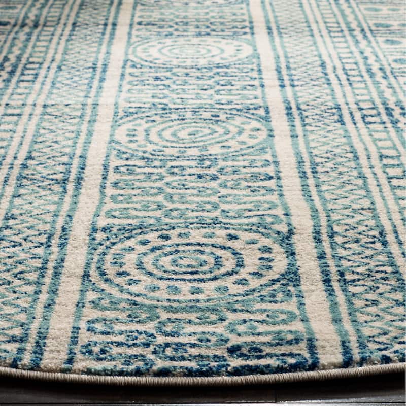 SAFAVIEH Evoke Cecylia Vintage Boho Rug