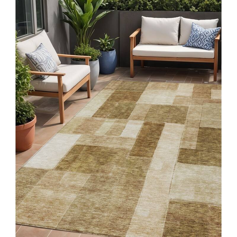 HomeRoots Geometric Transitional Rectangle Outdoor Rug - 5' X 8'