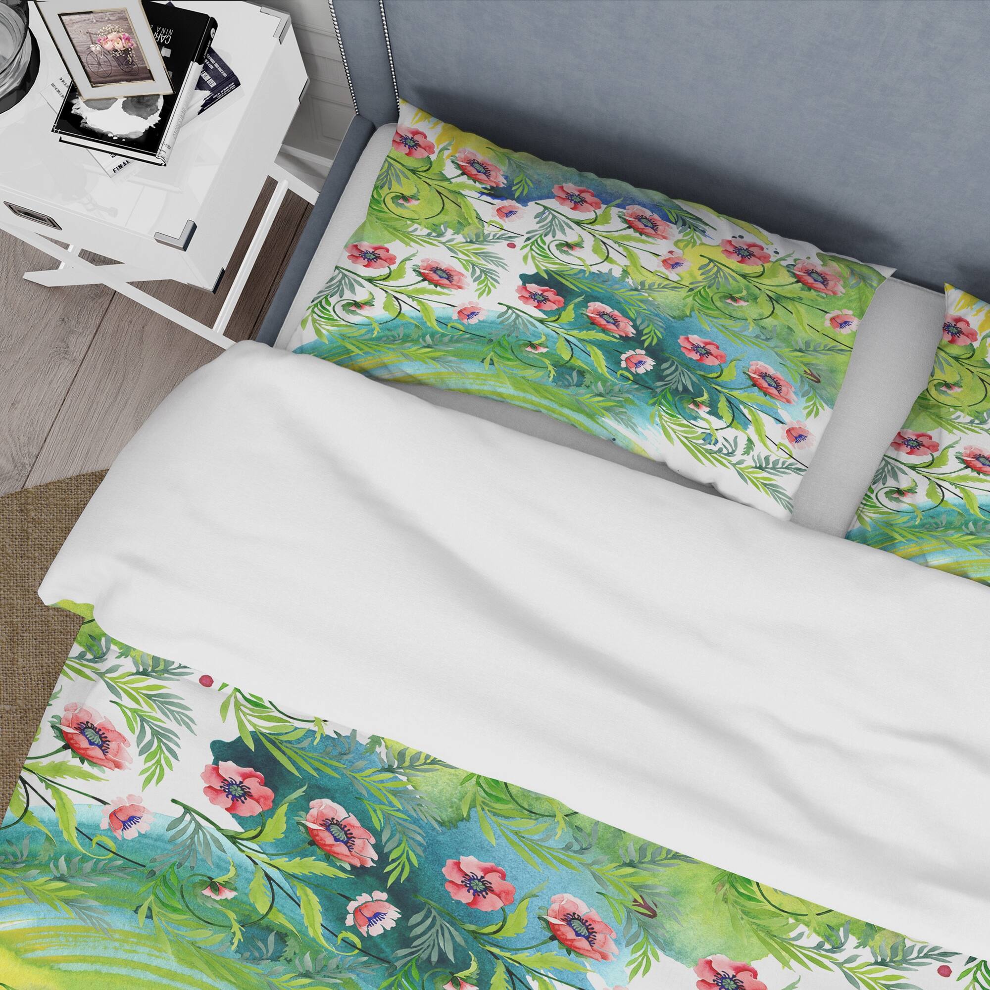 Designart 'Ornament Red Poppies Leaves' Traditional Duvet Cover Set