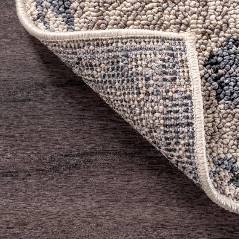 Nuloom Blaine Dotted Diamond Area Rug