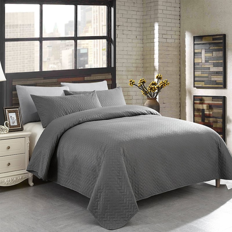 3-piece Fashionable Solid Embossed Quilt Set Bedspread Cover