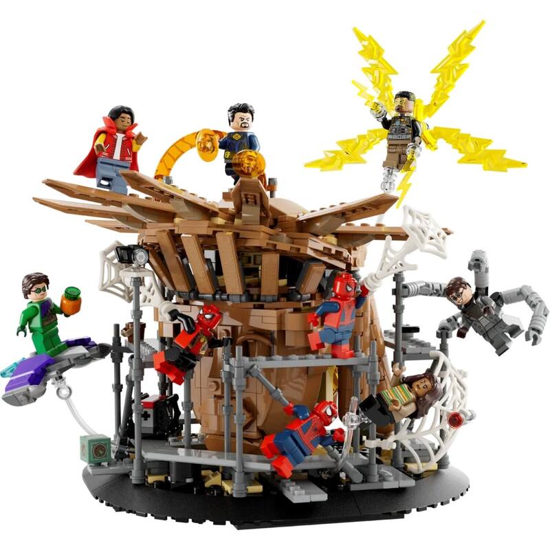 Marvel Spider-Man Final Battle Building Kit for Kids- 900pcs, Ages 18+