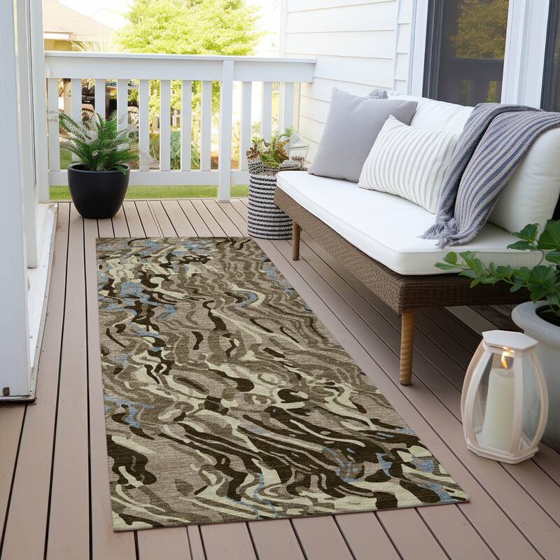 Machine Washable Indoor/ Outdoor Abstract Flow Chantille Rug