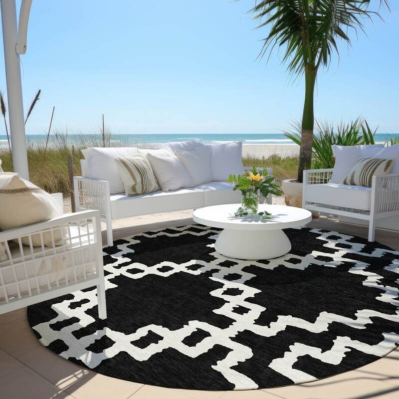 Machine Washable Indoor/ Outdoor Chantille Geo Trellis Rug - Black - 8' x 8'
