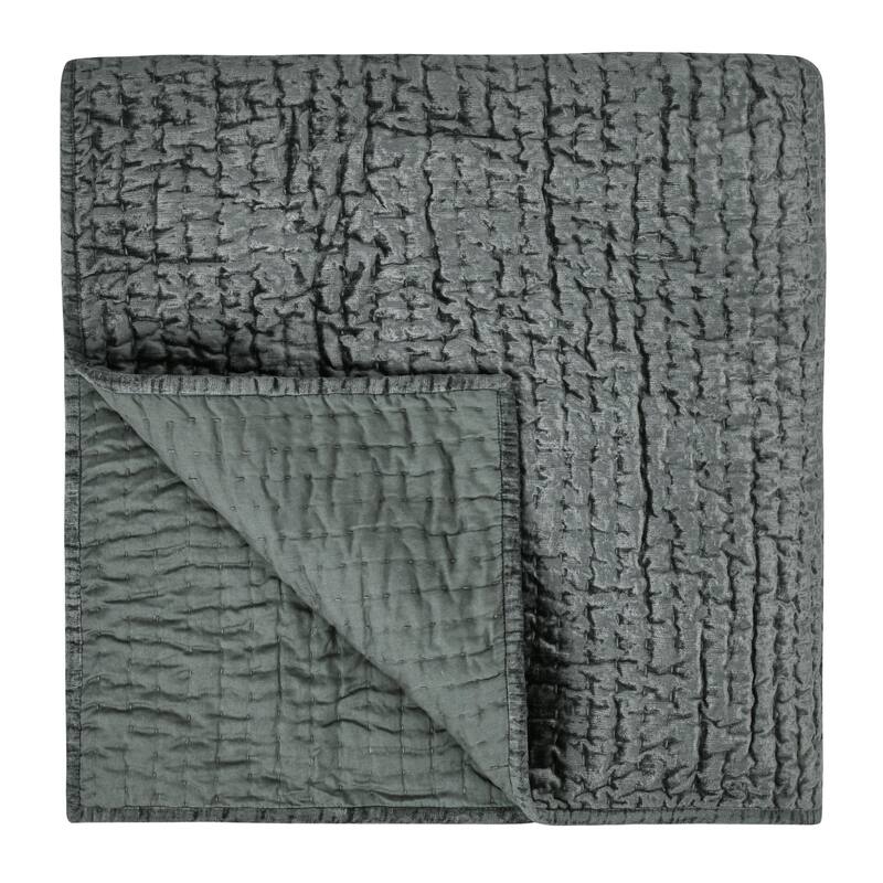 Dimitry 100% Rayon Velvet Quilt by Kosas Home