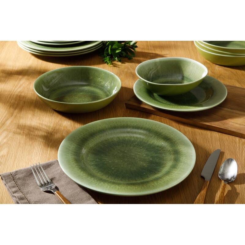 Gibson Home Casper Court 16-Piece Melamine Dinnerware Set - Reactive Glaze Look Plates and Bowls, Service for 4