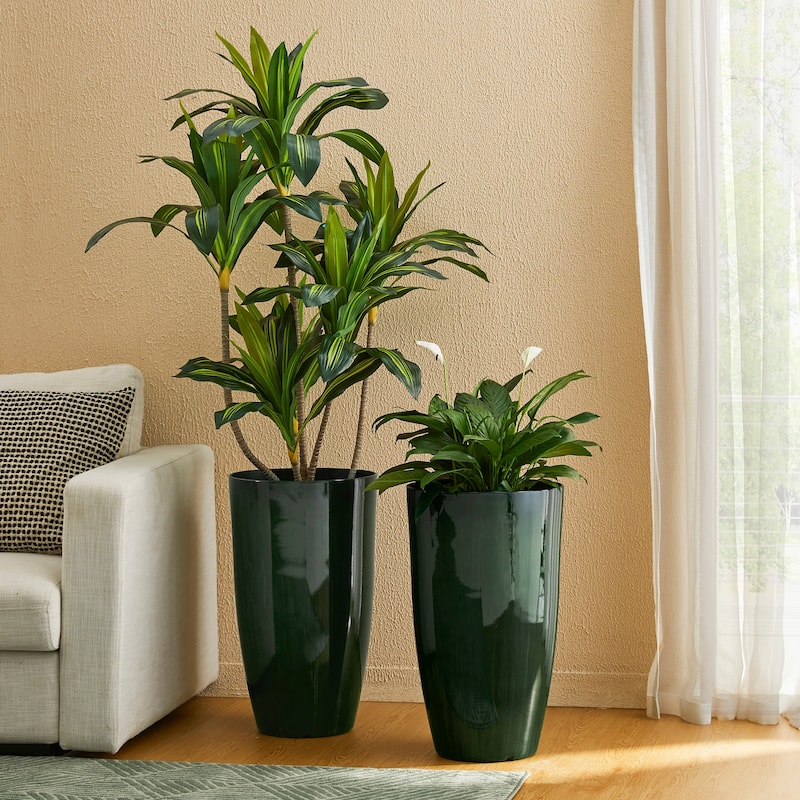 Glitzhome 23.5"H Set of 2 Oversized Gradient Blue/Green Tall Plastic Planter