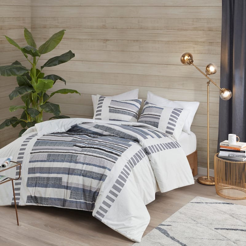INK+IVY Serena 3 Piece Cotton Printed Comforter Set w/trims Navy