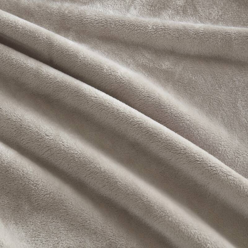 Martha Stewart Bedford Solid Plush Reversible Blanket