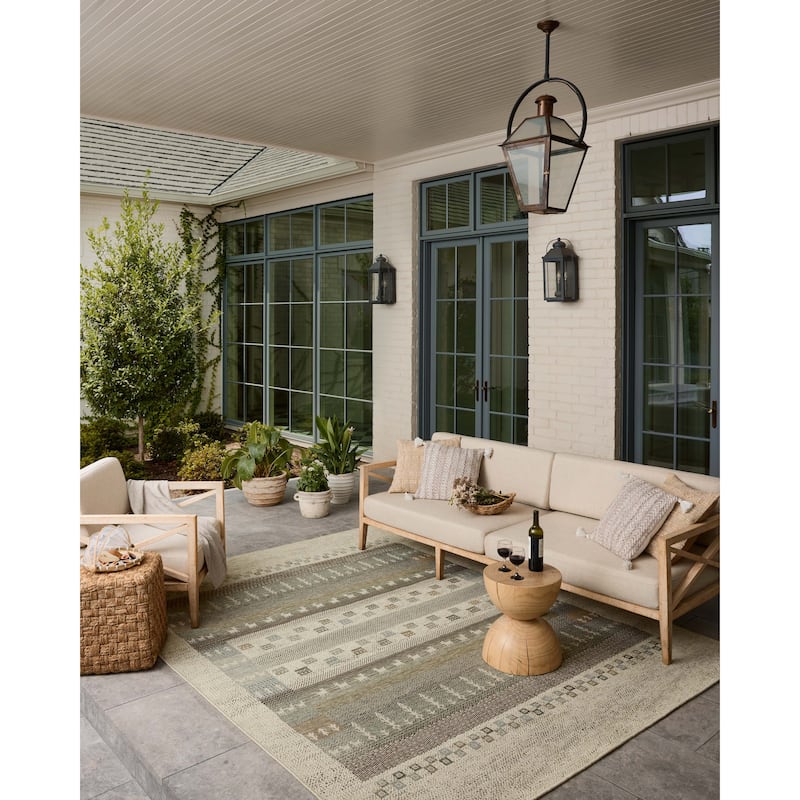 Alexander Home Saoirse Indoor/Outdoor Area Rug