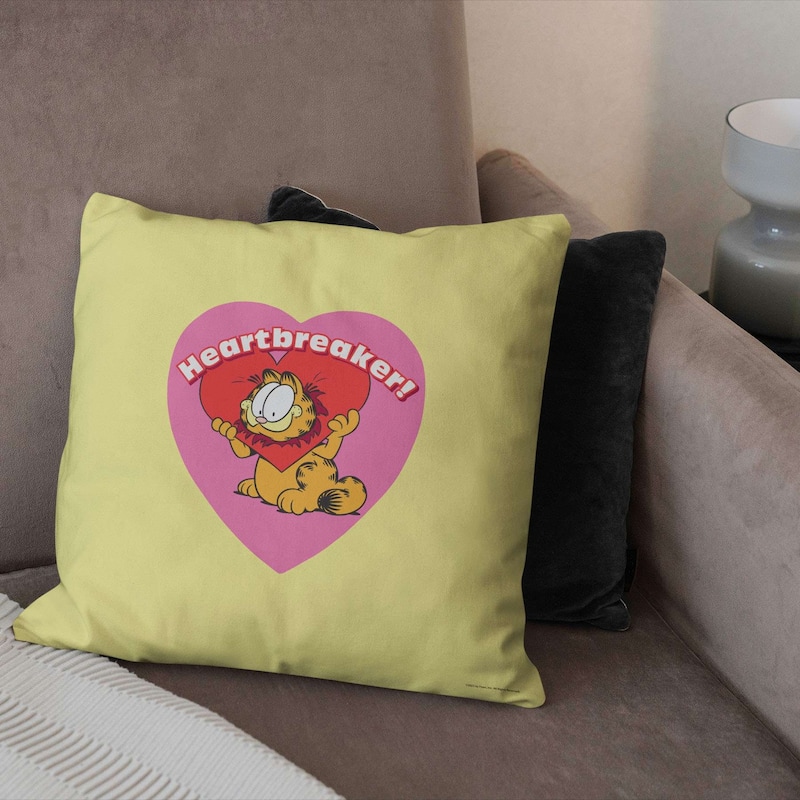 Nickelodeon Garfield Heartbreaker 18 Inch Throw Pillow