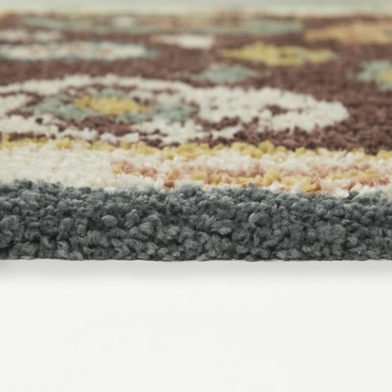 Bernal Traditional Area Rug
