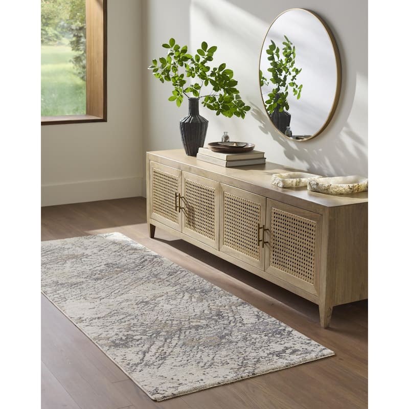 Livabliss Gakko Rustic Area Rug - 6'7" x 6'7" - Cream
