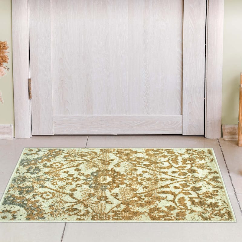 Superior Pendleton Traditional Floral Indoor Runner or Area Rug