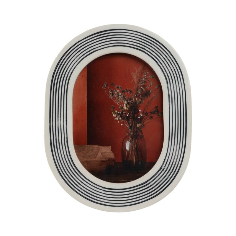 Resin Glass Oval Photo Frame Featuring Striped Detailing Casual Style