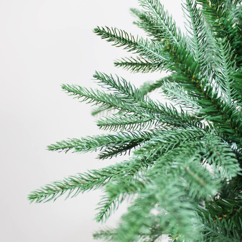 6ft Curved Christmas Tree - 72-Inch Green Christmas Tree Featuring An Irregular Shape, Dense Branches
