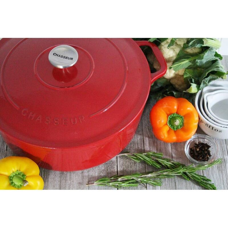 Chasseur 6.25-quart Red French Enameled Cast Iron Round Dutch Oven