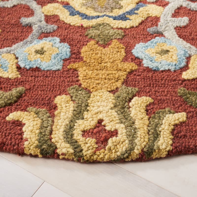 SAFAVIEH Fiorello Handmade Blossom French Country Wool Area Rug