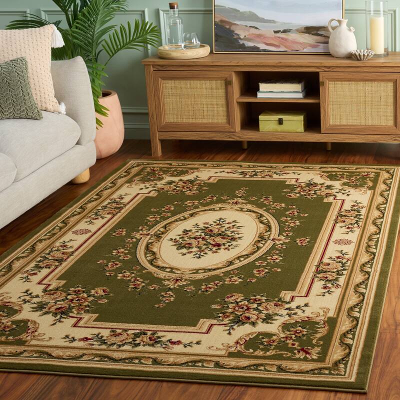 SAFAVIEH, Lyndhurst Utako Traditional European Oriental Rug - 6' x 9' - Sage/Ivory