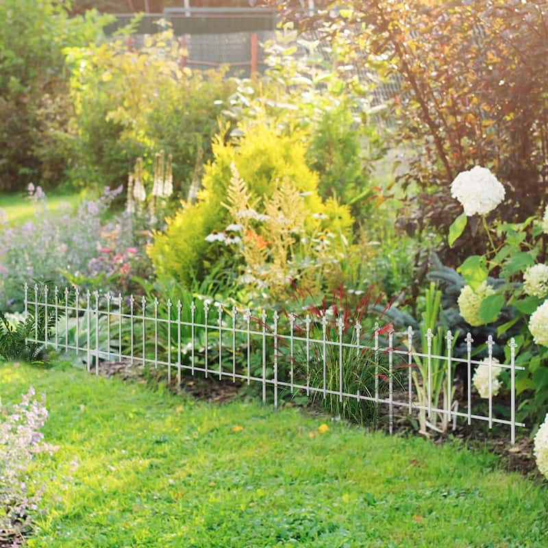 Metal Decorative Garden Fence Steel Fence Panels for Landscape, Flower Bed, Yard Decor - White
