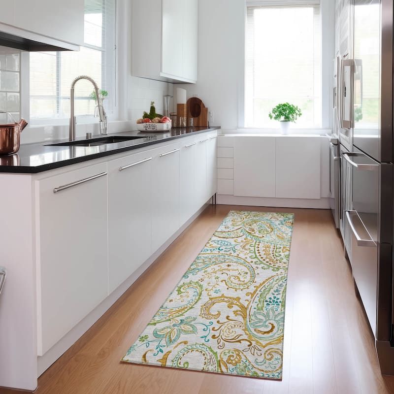 Machine Washable Indoor/ Outdoor Paisley Chantille Rug - Ivory - 2'3" x 7'6"