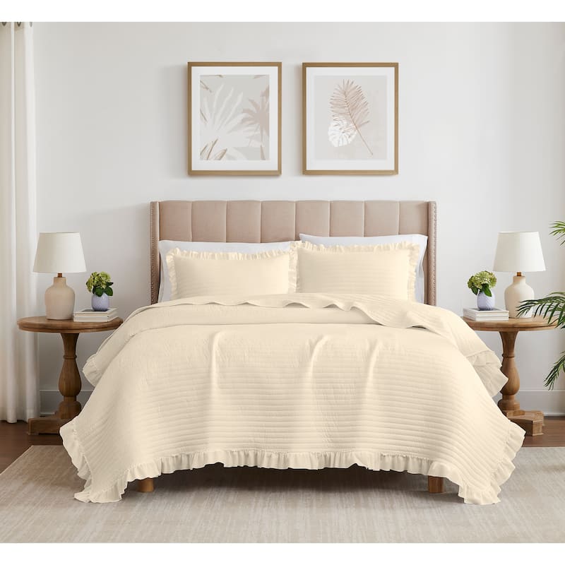Carla Stripe Fringe Farmhouse Quilt Set - Beige - Queen