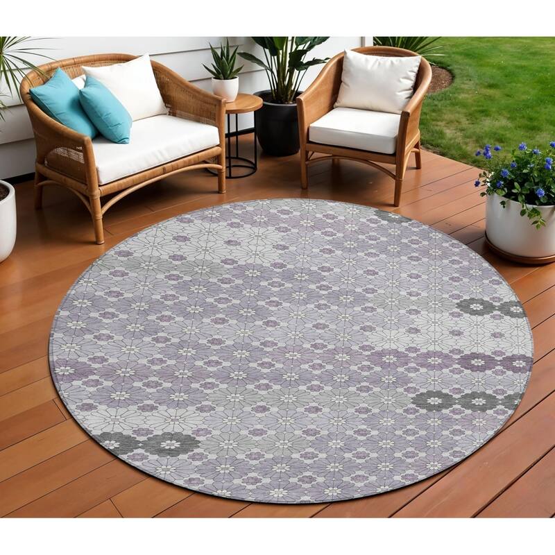 HomeRoots Floral Modern Rectangle Outdoor Rug - 8' Round