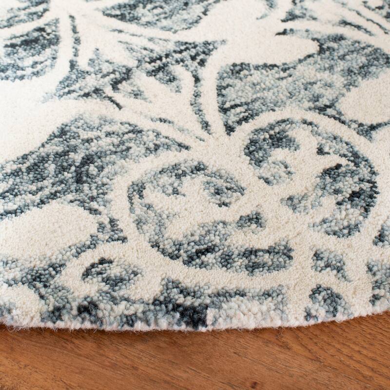 SAFAVIEH Handmade Chatham Dajana Modern Wool Rug