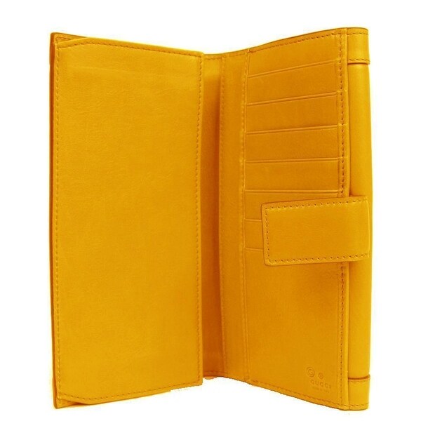 women's flap wallet