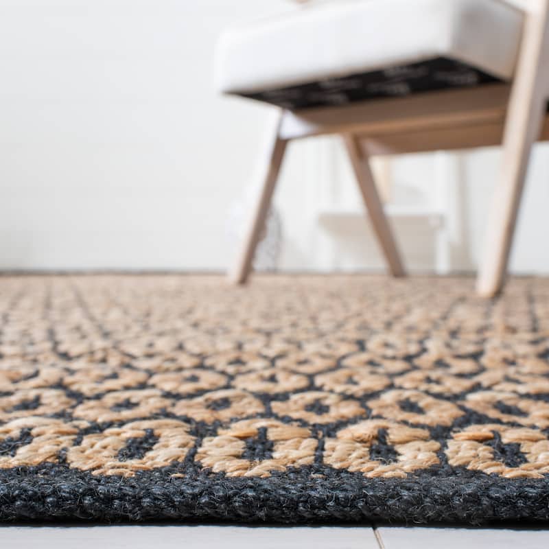 SAFAVIEH Handmade Natural Fiber Unnur Rug