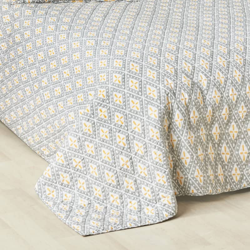 Liam Ochre Quilt