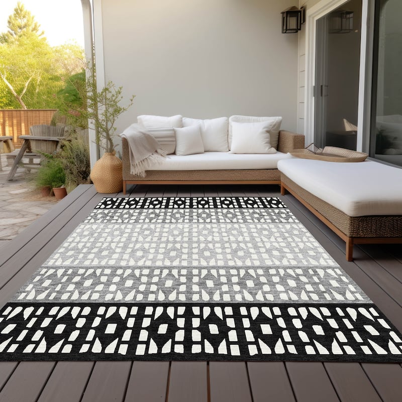Machine Washable Indoor/ Outdoor Stripe Geo Chantille Rug - Black - 9' x 12'