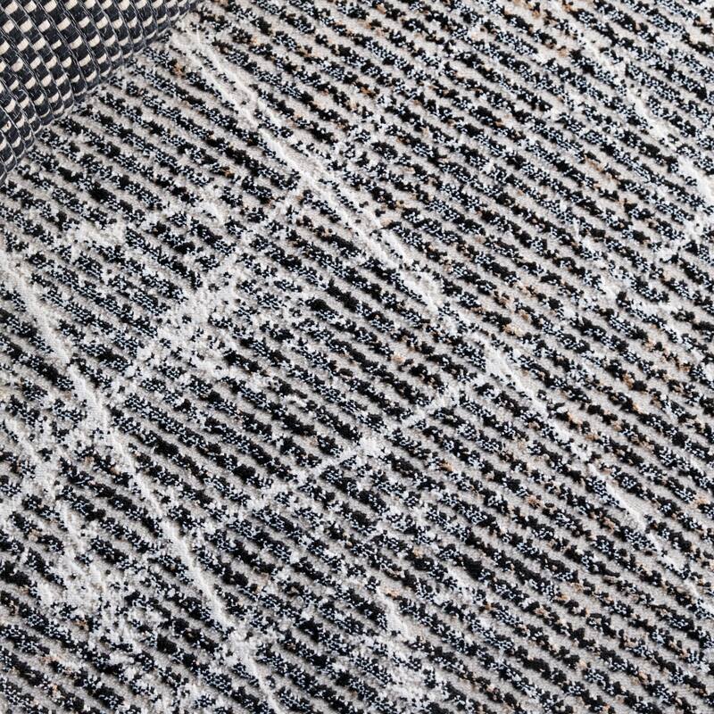 SAFAVIEH Mila Clydie Modern & Contemporary Rug