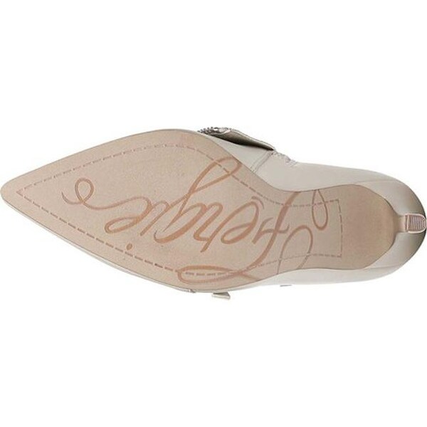 fergie admire bootie