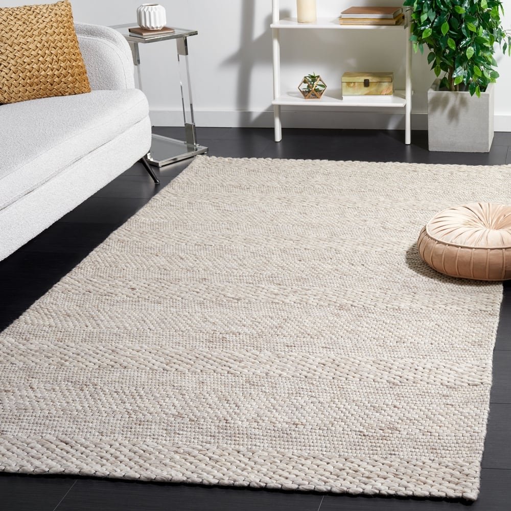 SAFAVIEH Marbella Kevser Wool Rug