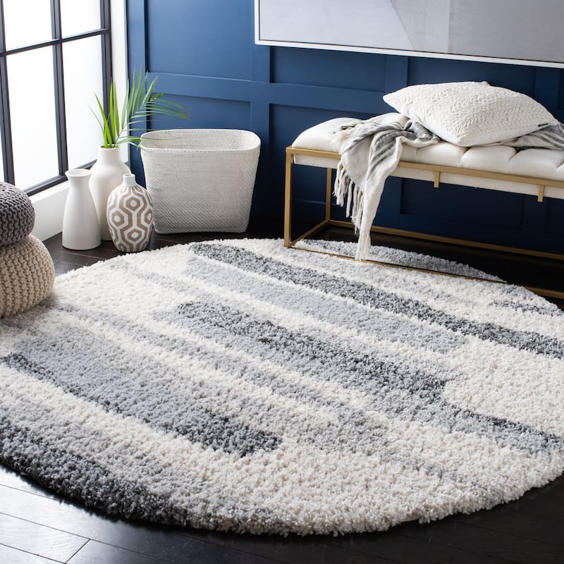 SAFAVIEH Fontana Shag Radha Modern Abstract 2-inch Thick Rug - 4' Round - Grey/Ivory