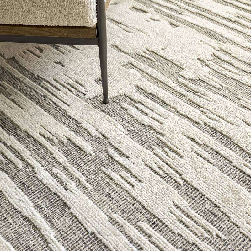 EXQUISITE RUGS Calibre Hand-knotted New Zealand Wool Ivory/Charcoal Area Rug.