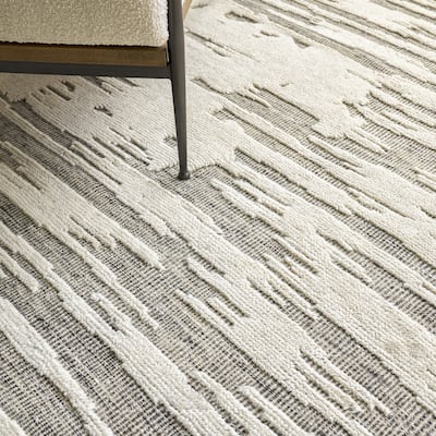 EXQUISITE RUGS Calibre Hand-knotted New Zealand Wool Ivory/Charcoal Area Rug.