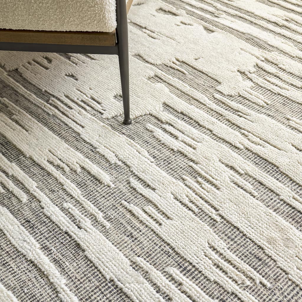 EXQUISITE RUGS Calibre Hand-knotted New Zealand Wool Ivory/Charcoal Area Rug.